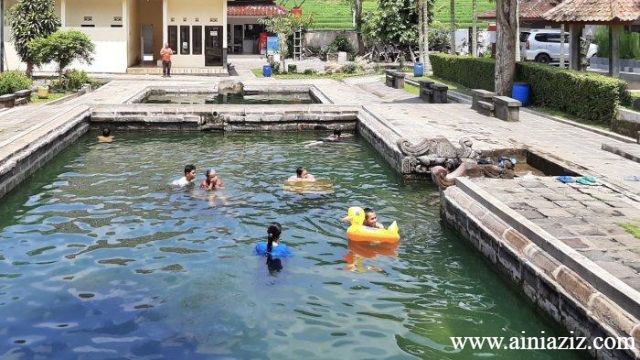 Candi Umbul Tempat Bersejarah dengan Pemandian Air Hangat